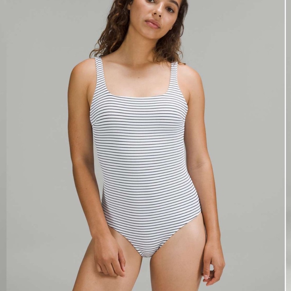 Lululemon waterside Square-Neck one-piece smocked white stripes swimsuit 10